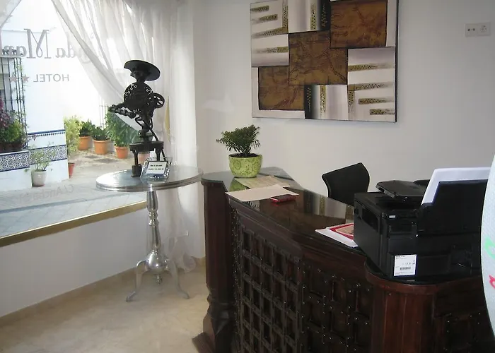 Отель Linda Марбелья