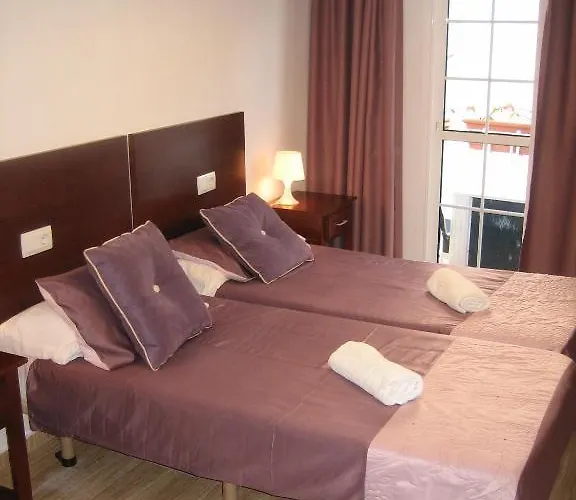 Ξενοδοχείο Linda 2*